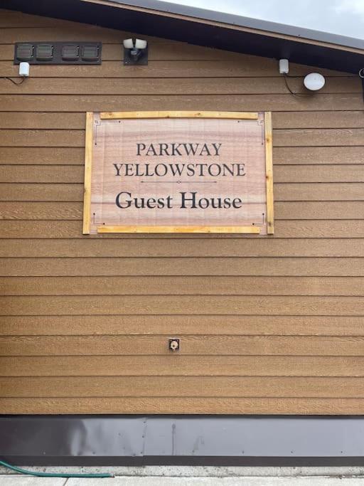 Parkway Yellowstone Guest House Room #1 加德纳 外观 照片
